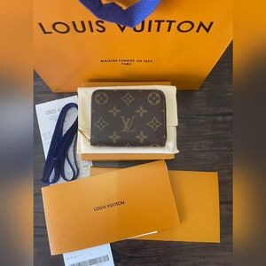 Louis Vuitton Zippy Coin Purse